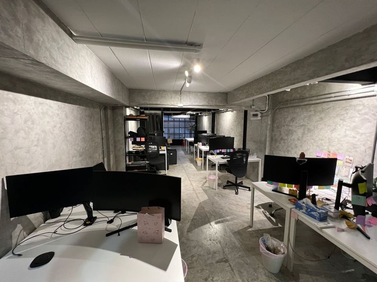 ขายอาคารพาณิชย์อ่อนนุช อุดมสุข : ตึกแถวสุขุมวิท ราคาชานเมือง! - Office & Residential, Modern style (High %yield)