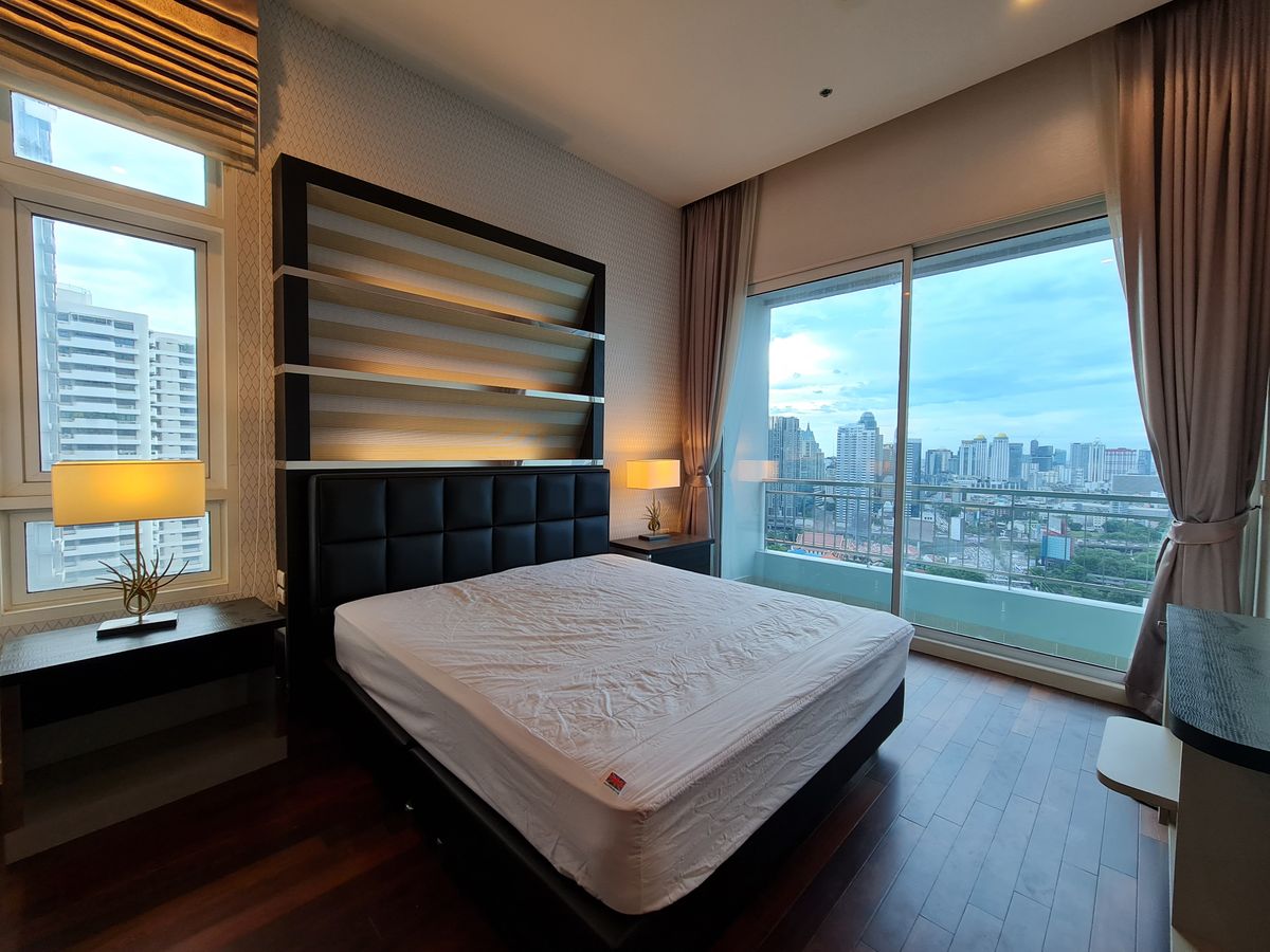 ให้เช่าคอนโดพระราม 9 เพชรบุรีตัดใหม่ RCA : ให้เช่า Penthouse - Circle Condominium ราคา 100,000 บาท [MKr250610]