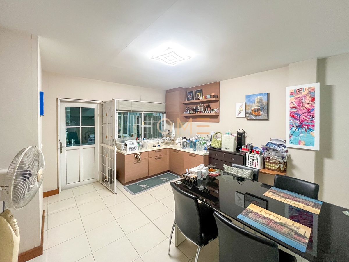 ขายทาวน์โฮมเกษตร นวมินทร์ ลาดปลาเค้า : หลังมุม สวนสวย พื้นที่จัดเต็ม 🔥 คาซ่าซิตี้ นวลจันทร์ 1 / 3 ห้องนอน (ขาย), Casa City Nuanjan 1 / 3 Bedrooms (FOR SALE) TPM085 