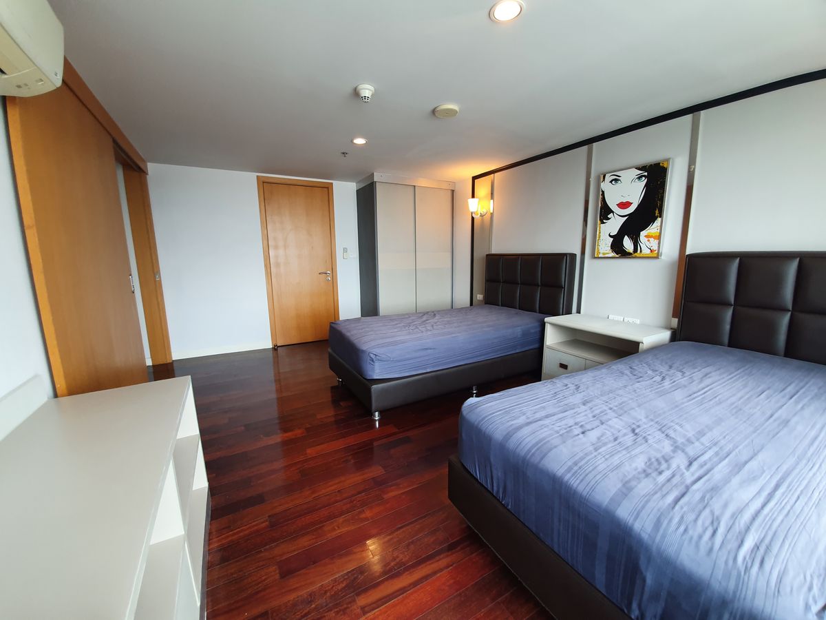 ให้เช่าคอนโดพระราม 9 เพชรบุรีตัดใหม่ RCA : ให้เช่า Penthouse - Circle Condominium ราคา 220,000 บาท [MKr250611]