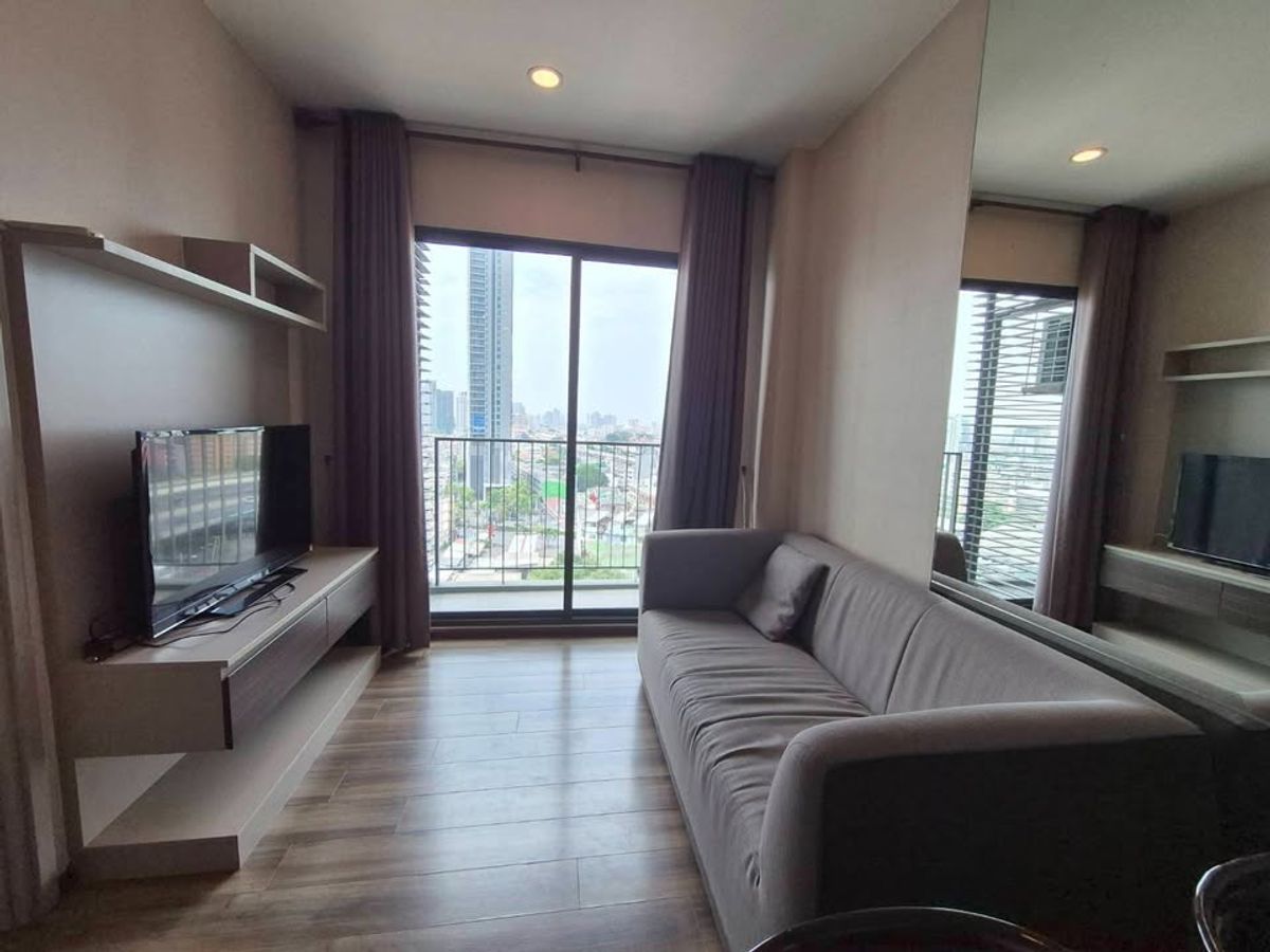 ให้เช่าคอนโดวงเวียนใหญ่ เจริญนคร : ให้เช่า Teal Sathon-Taksin - 1 ห้องนอน