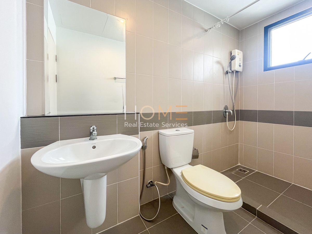 ขายทาวน์โฮมนวมินทร์ รามอินทรา : บ้านกลางเมือง นวมินทร์ 42 / 3 ห้องนอน (ขาย), Baan Klang Muang Nawamin 42 / 3 Bedrooms (FOR SALE) TPM099