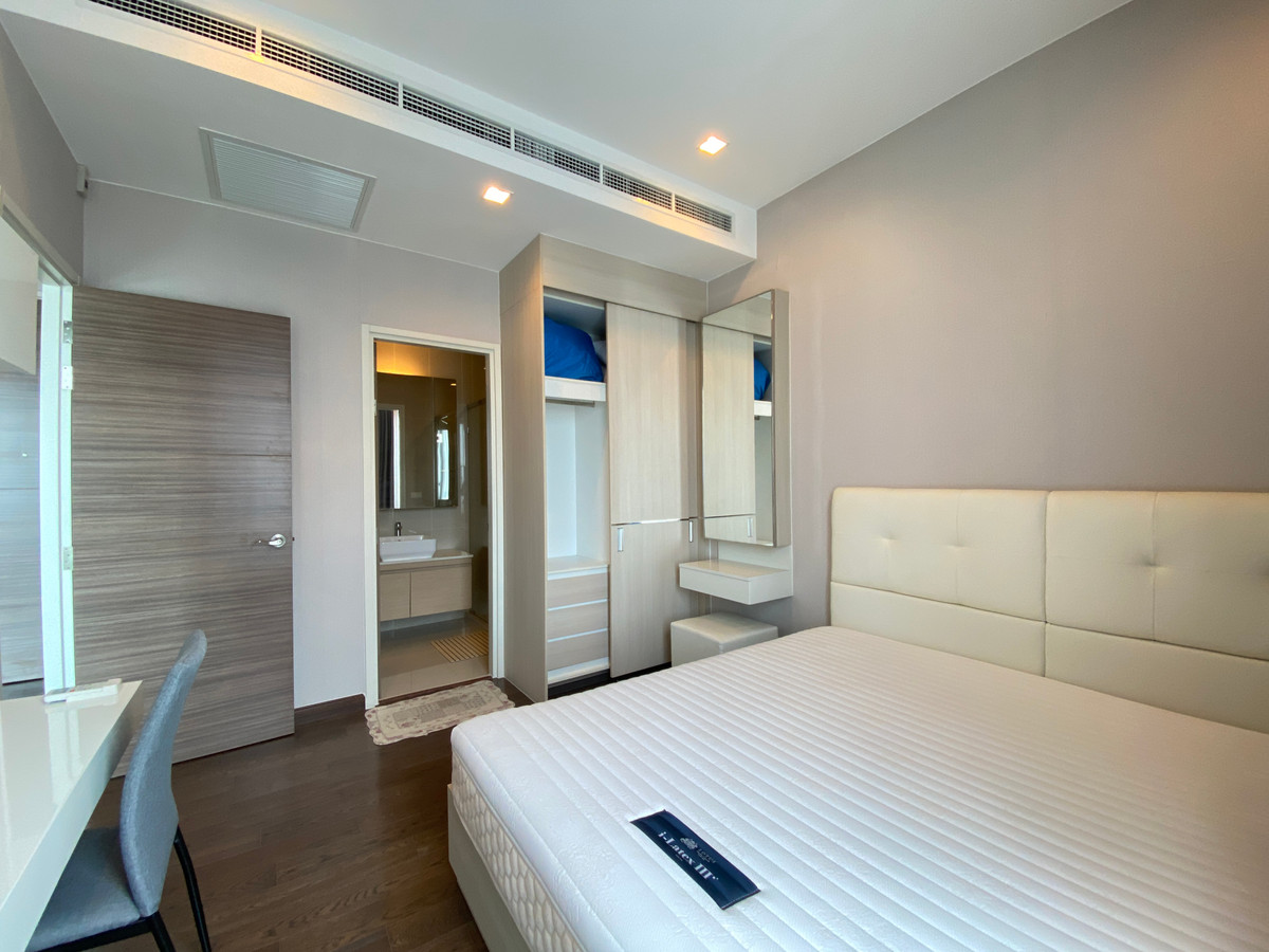 ขายคอนโดพระราม 9 เพชรบุรีตัดใหม่ RCA : ขายด่วน คอนโดหรูใจกลางอโศก! ติด MRT พร้อมอยู่ ราคาโดนใจ เจ้าของขายขาดทุน