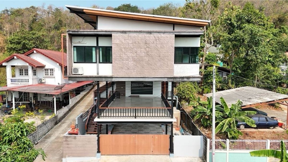 OfficeSriracha Laem Chabang Ban Bueng : Home office for rent near Sea Celler Sriracha