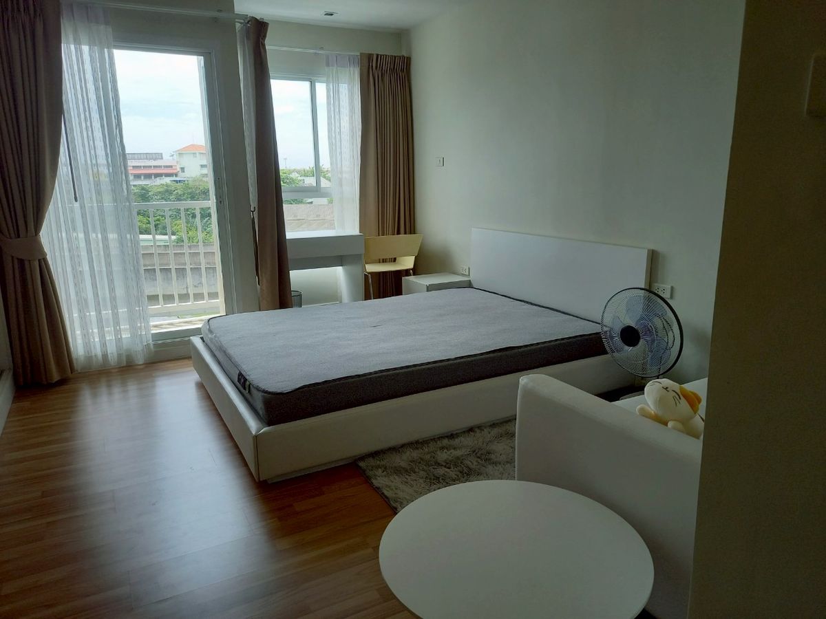 ให้เช่าคอนโดเลียบทางด่วนรามอินทรา : 🏡 ปล่อยเช่า We Condo Ekkamai - Raminthra