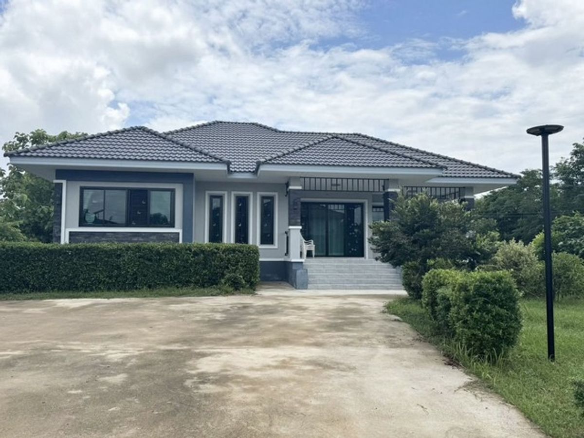 ขายบ้านพิษณุโลก : [ขาย] บ้านเดี่ยว ชั้นเดียว สมอแข พิษณุโลก | 3 ไร่ 1 งาน 89 ตร.ว. | 3 นอน 2 น้ำ | วิวเขาเจ้าแม่กวนอิม | 4.89 ล้าน