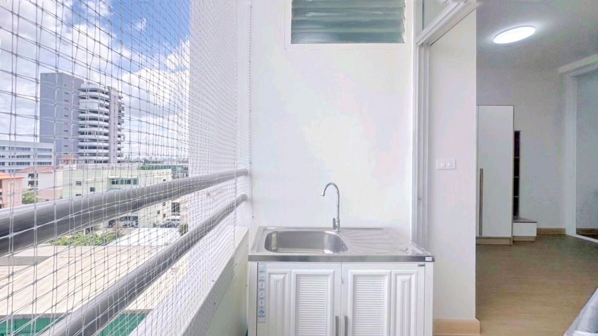 For SaleCondoPattanakan, Srinakarin : Stay comfortably without having to squeeze the function. It will work. Will be easy to rent Because the location is the best near the expressway near the train! 🌳 Thai Narong Tower Project 🌳