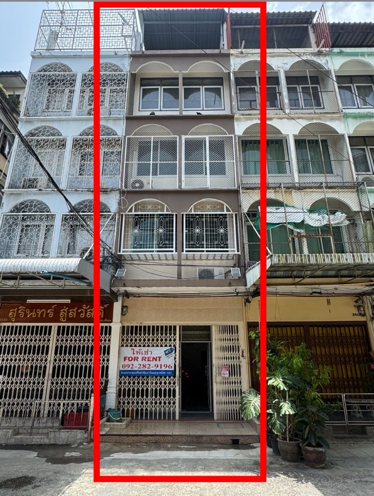 ให้เช่าอาคารพาณิชย์วงเวียนใหญ่ เจริญนคร : 🏤ให้เช่าอาคารพาณิชย์ 5 ชั้น ตากสิน13 สภาพดี สำหรับอยู่อาศัย ทำเลดีมาก ใกล้วงเวียนใหญ่
โทร: 0922829196
