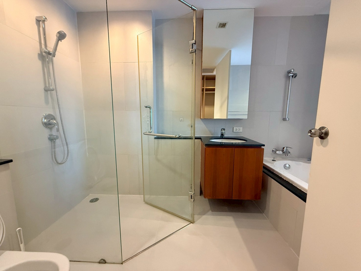 ให้เช่าคอนโดวิทยุ ชิดลม หลังสวน : Amanta Lumpini ให้เช่า ห้องใหญ่ ราคาดี ใกล้ MRT ลุมพินี