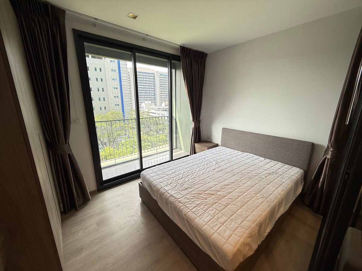 For RentCondoLadprao, Central Ladprao : Rent the Line Phaholyothin Park Buliding B 1 Bedroom 1 Bathroom 32.5 SQM. Beautiful room with full furniture. There is no tasty from the earthquake near the BTS five Lat Phrao.
