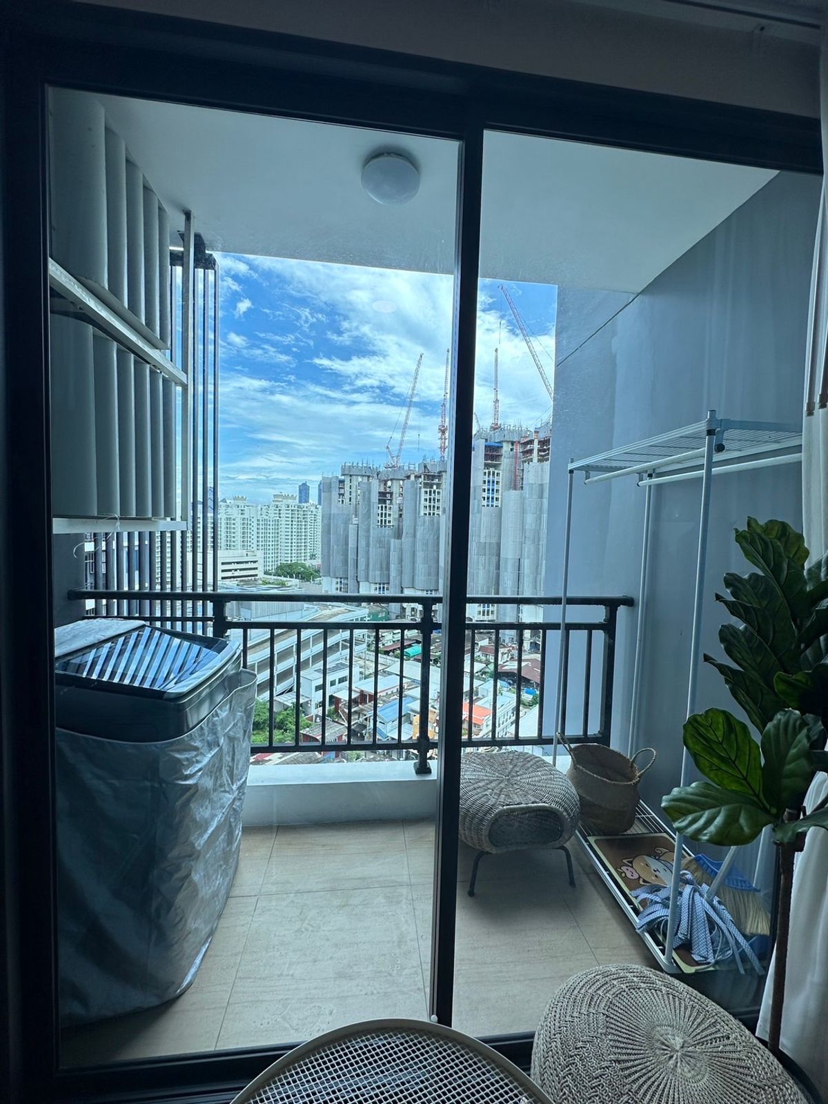 ให้เช่าคอนโดรัชดา ห้วยขวาง : ✨ ให้เช่า อาร์ติซาน รัชดา  เฟอร์ครบ ห้องกว้าง แต่งพร้อมอยู่✨