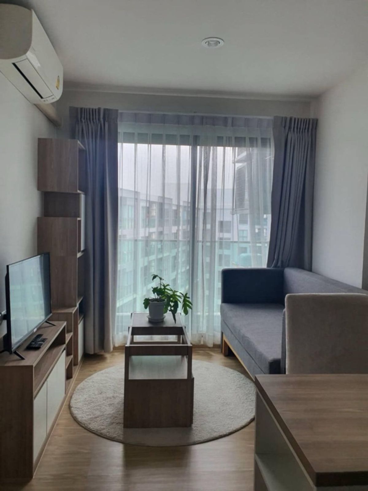 ให้เช่าคอนโดอ่อนนุช อุดมสุข : For Rent : The Excel Hideaway Sukhumvit 50 - BTS On Nut 
( 30 Sqm , 8th Floor ) 