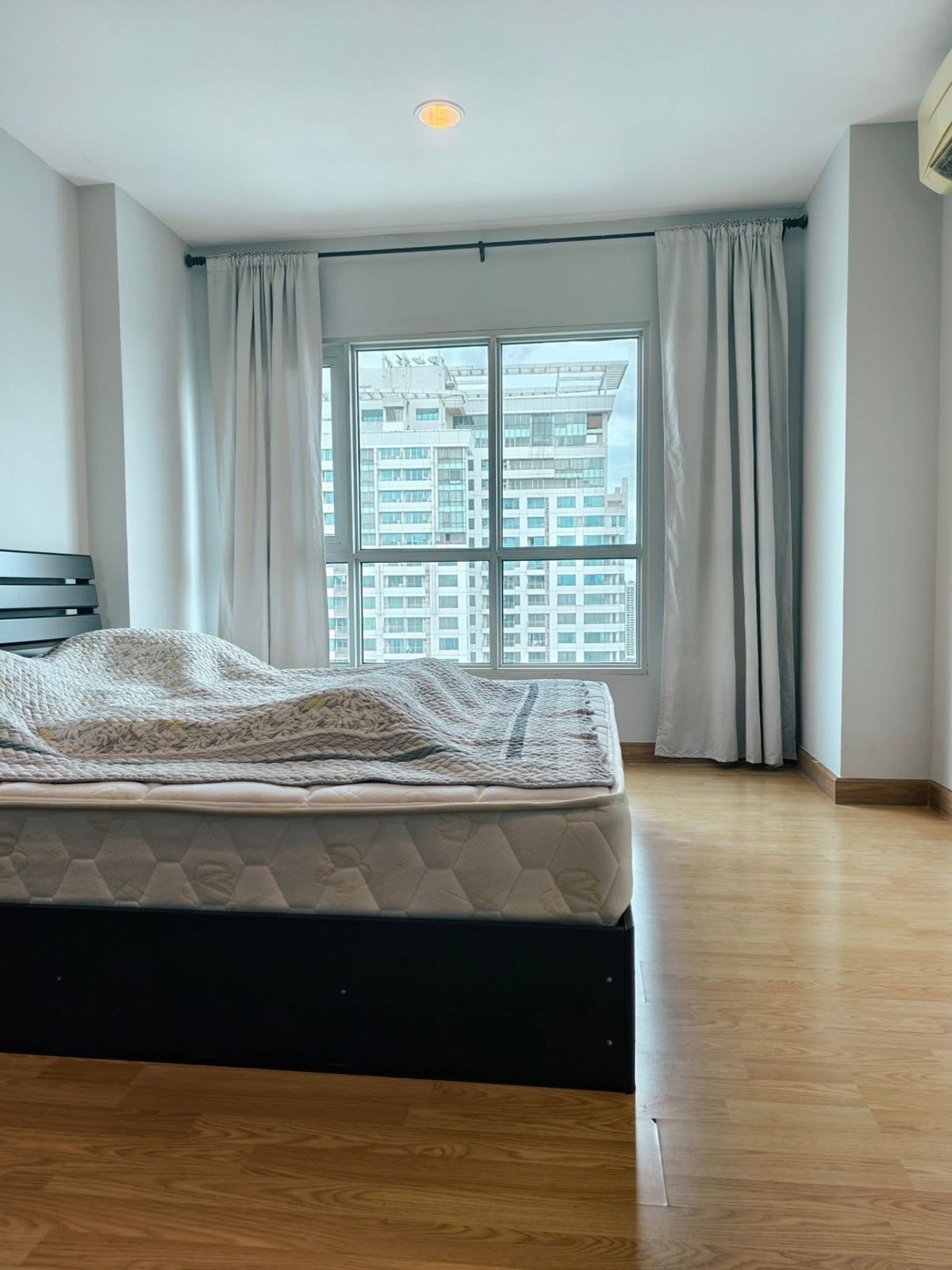 ขายคอนโดคลองเตย กล้วยน้ำไท : Hot ขายAspire Rama4 ห้องไซส์ใหญ่ 2นอน 1น้ำ วิวเเม่น้ำเจ้าพระยา ราคาดีมาก 4 ล้านเท่านั้น ราคาตร.ม.ไม่ถึงเเสน (062-4163966แพรว)