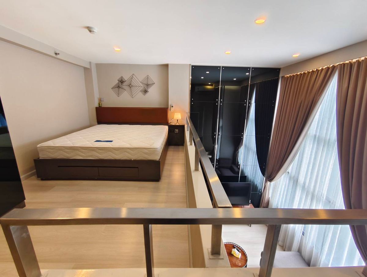 For RentCondoSathorn, Narathiwat : OMG064  < Available 17-Feb-26 >  Nice Duplex unit - near Sathorn [ Knightsbridge Prime Sathorn ]