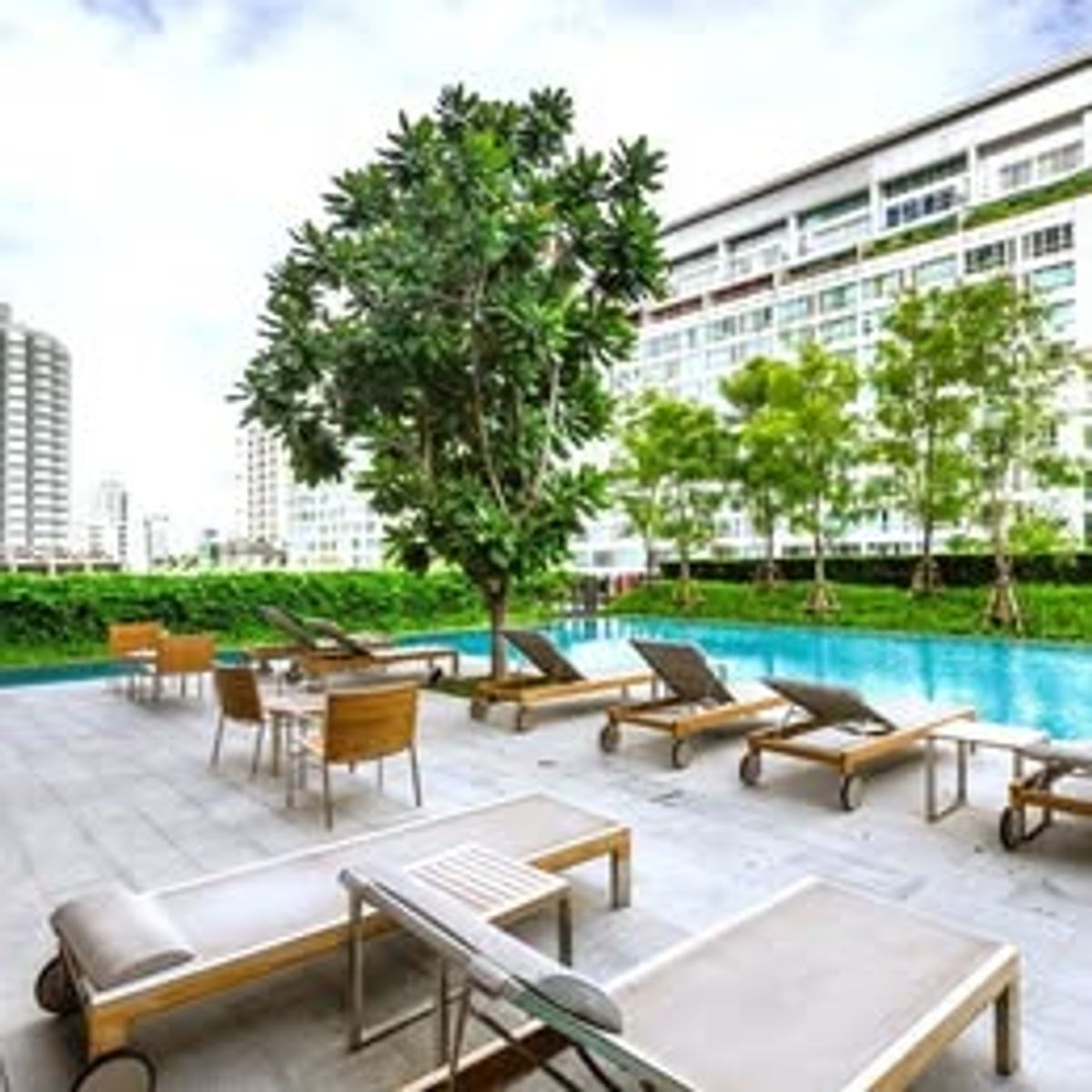 ให้เช่าคอนโดนานา : ❤️Experience Luxury Living Condo Near BTS Nana – Hyde Sukhumvit 13👍