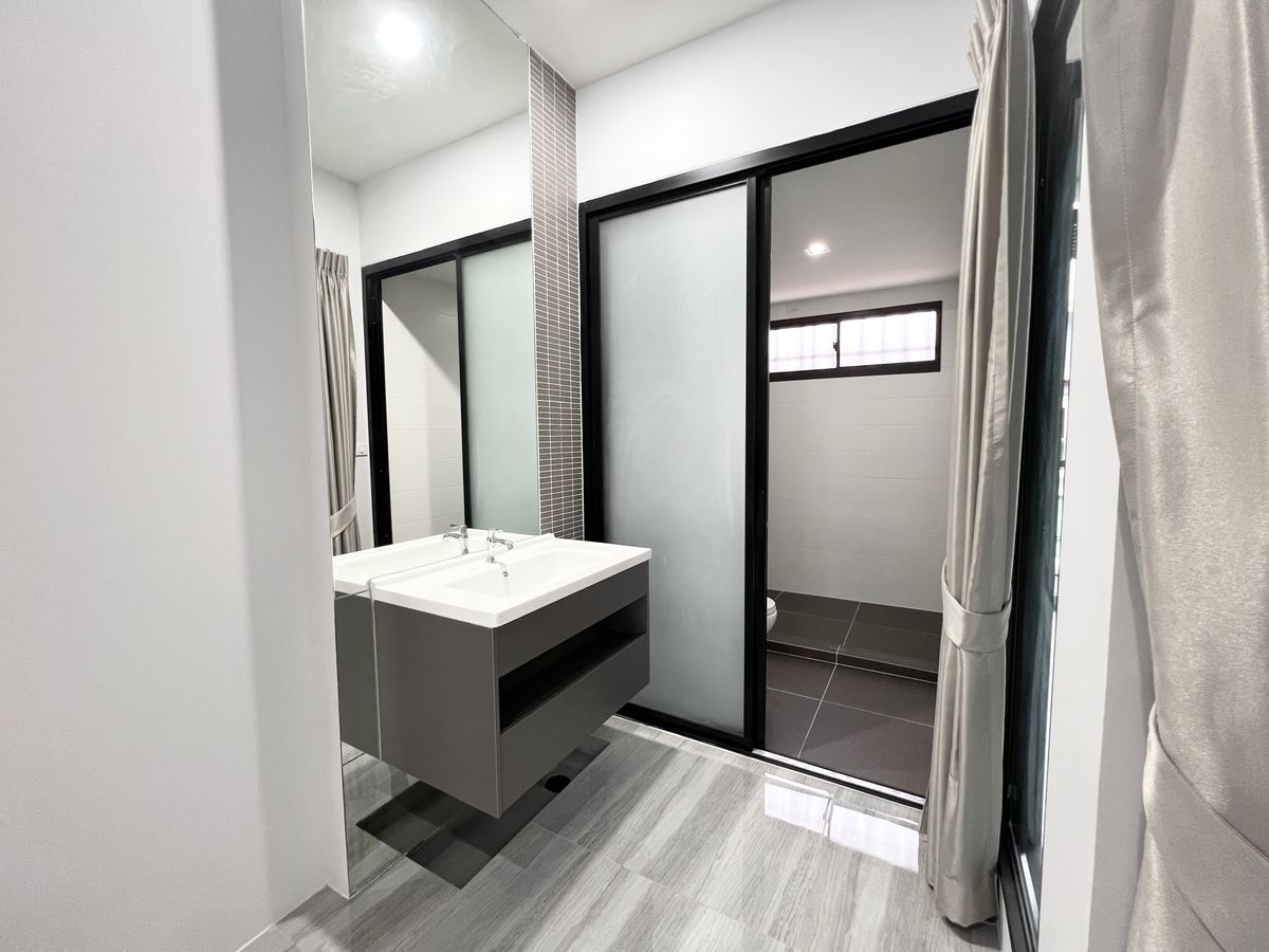 ทาวน์โฮมเกษตร นวมินทร์ ลาดปลาเค้า : ขาย ทาว์นโฮมหรู โครงการ The Landmark เอกมัย-รามอินทรา จาก Land and House บ้าน renovate ใหม่ เฟอร์ครบ พร้อมอยู่