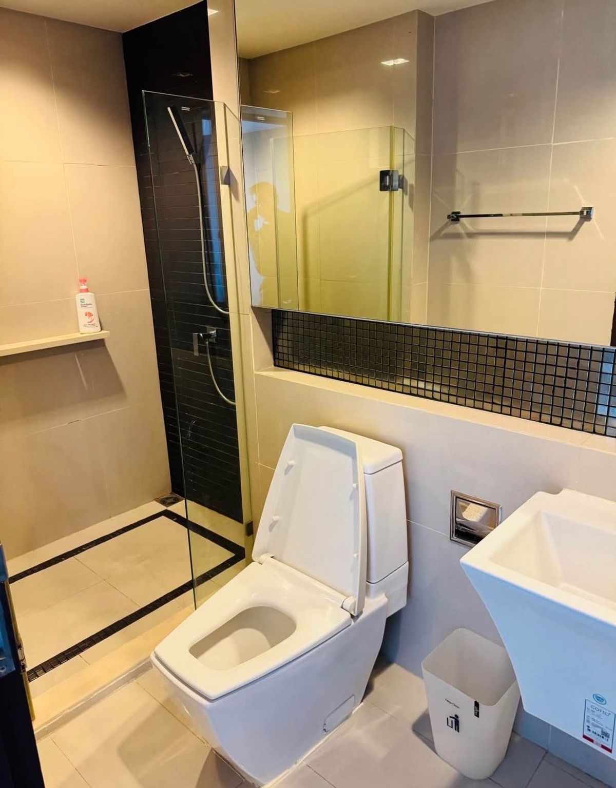 ให้เช่าคอนโดสาทร นราธิวาส : ให้เช่า ✨ Rhythm Sathorn ✨ เฟอร์นิเจอร์ และ เครื่องใช้ไฟฟ้าครบ ใกล้ BTS สะพานตากสิน