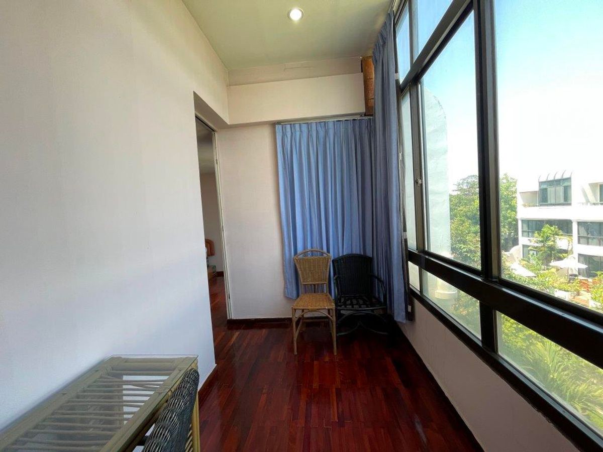 ขายทาวน์โฮมพระราม 3 สาธุประดิษฐ์ : ขาย ทาวน์โฮม หมู่บ้าน Garden house – ติดถนนนนทรี(ระหว่างซอย 26 – 28) – เนื้อที่ดิน 32 ตารางวา  พื้นที่ใช้สอยประมาณ 300-400 ตารางเมตร 4 ชั้น ขนาดประมาณ หน้ากว้าง 6.4 เมตร ลึก 20 เมตร 3 ห้องนอน 1ห้องทำงาน