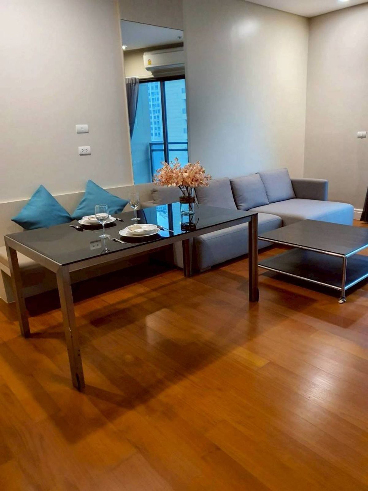 ให้เช่าคอนโดสุขุมวิท อโศก ทองหล่อ : ให้เช่าคอนโด 1 ห้องนอน 1 ห้องน้ำ 68 ตรม. ที่ Bright Sukhumvit 24 เดือนละ 52,000 บาท BTS พร้อมพงษ์
