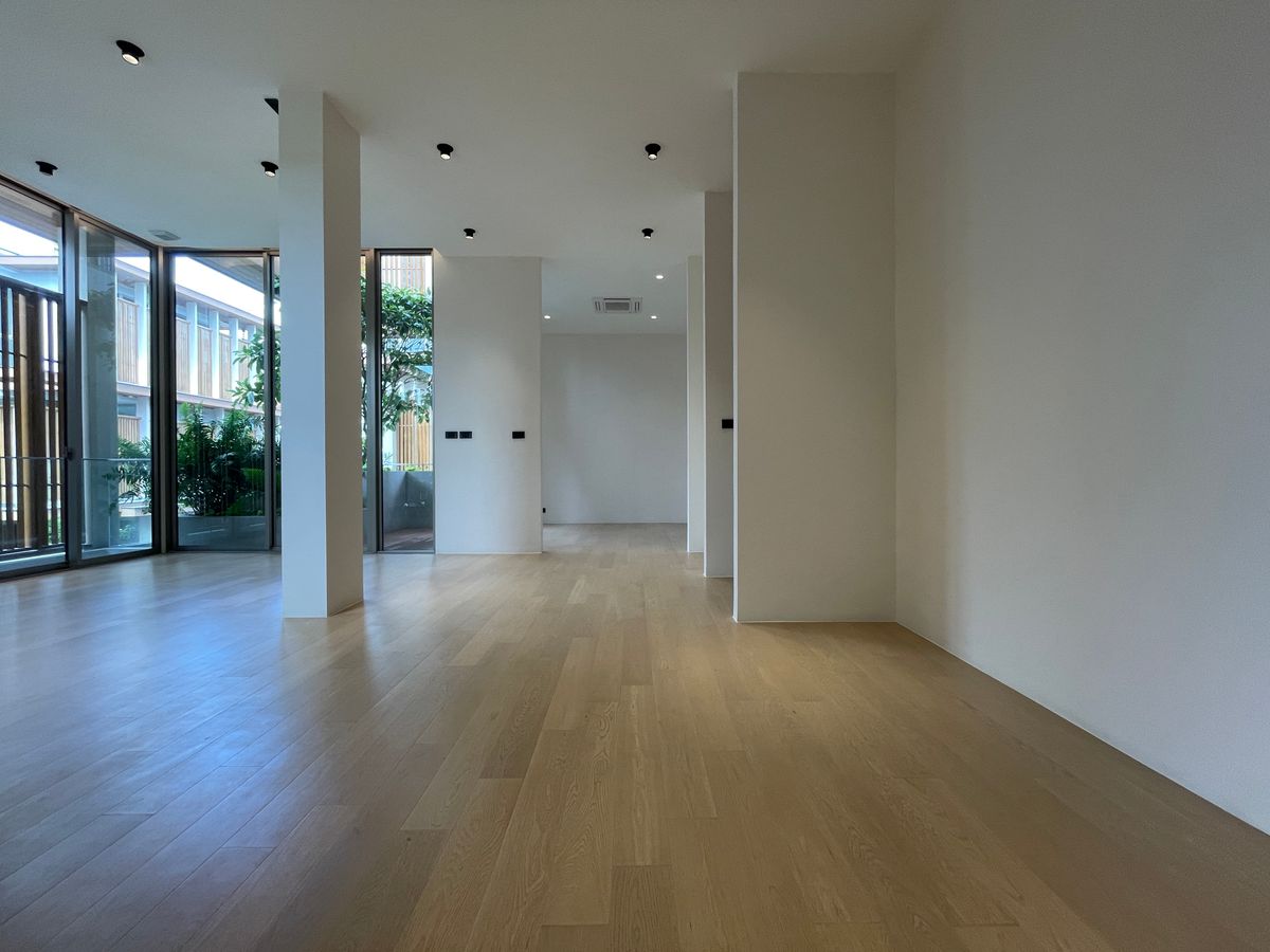 ขายบ้านอารีย์ อนุสาวรีย์ : ขายบ้านเดี่ยวหรูระดับSuper Luxury ใจกลางอารีย์ Vi Ari (วี อารีย์) ขนาด 3.5 ชั้น  มาพร้อมสระว่ายน้ำส่วนตัวและยิมในบ้าน โดดเด่นของดีไซน์ Double Volume ที่ให้ความรู้สึกโอ่โถง และความครบครันของ Facility ส่วนตัวสะดวกสบาย พร้อมระบบ Smart Home และความปลอดภัยสูง