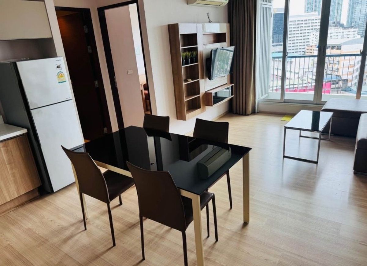 ให้เช่าคอนโดสาทร นราธิวาส : ให้เช่า ✨ Rhythm Sathorn ✨ เฟอร์นิเจอร์ และ เครื่องใช้ไฟฟ้าครบ ใกล้ BTS สะพานตากสิน