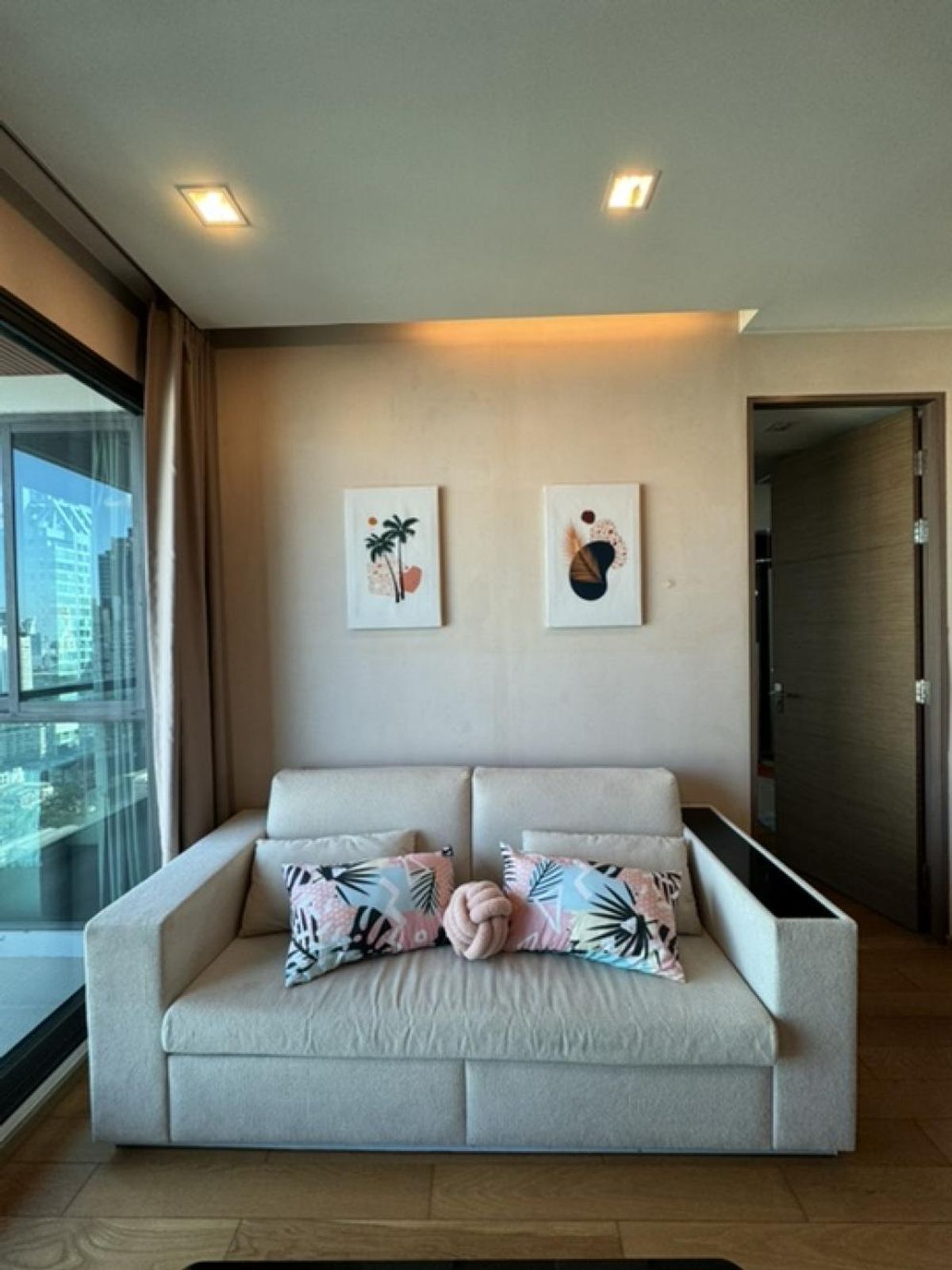 ให้เช่าคอนโดสาทร นราธิวาส : ให้เช่า 📍 The Address Sathorn 📍 2 ห้องนอน 2 ห้องน้ำ เฟอร์นิเจอร์ และ เครื่องใช้ไฟฟ้าครบ 