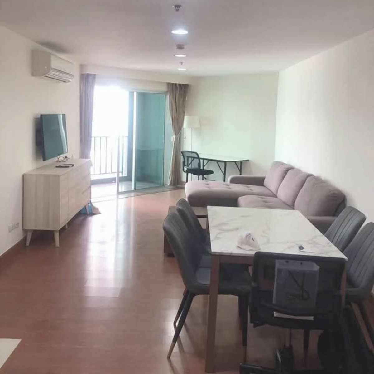 ให้เช่าคอนโดพระราม 9 เพชรบุรีตัดใหม่ RCA : 49,000 BHT/Month Belle Grand Rama 9, 3 Bedrooms