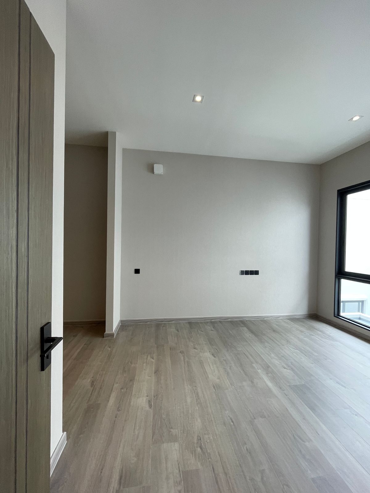 ขายบ้านพระราม 9 เพชรบุรีตัดใหม่ RCA : ขายอาร์เทล อโศก – พระราม 9 แบบบ้าน ARCHE ที่สุดแห่งความหรูหรา บ้านแฝด 3.5 ชั้น พร้อมสระว่ายน้ำส่วนตัวและลิฟต์ส่วนตัว โดดเด่นด้วยดีไซน์หรูหรา ทันสมัย และพื้นที่ใช้สอยที่กว้างขวาง เดินทางสะดวกสบาย ใกล้โรงเรียนนานาชาติและห้างสรรพสินค้า 