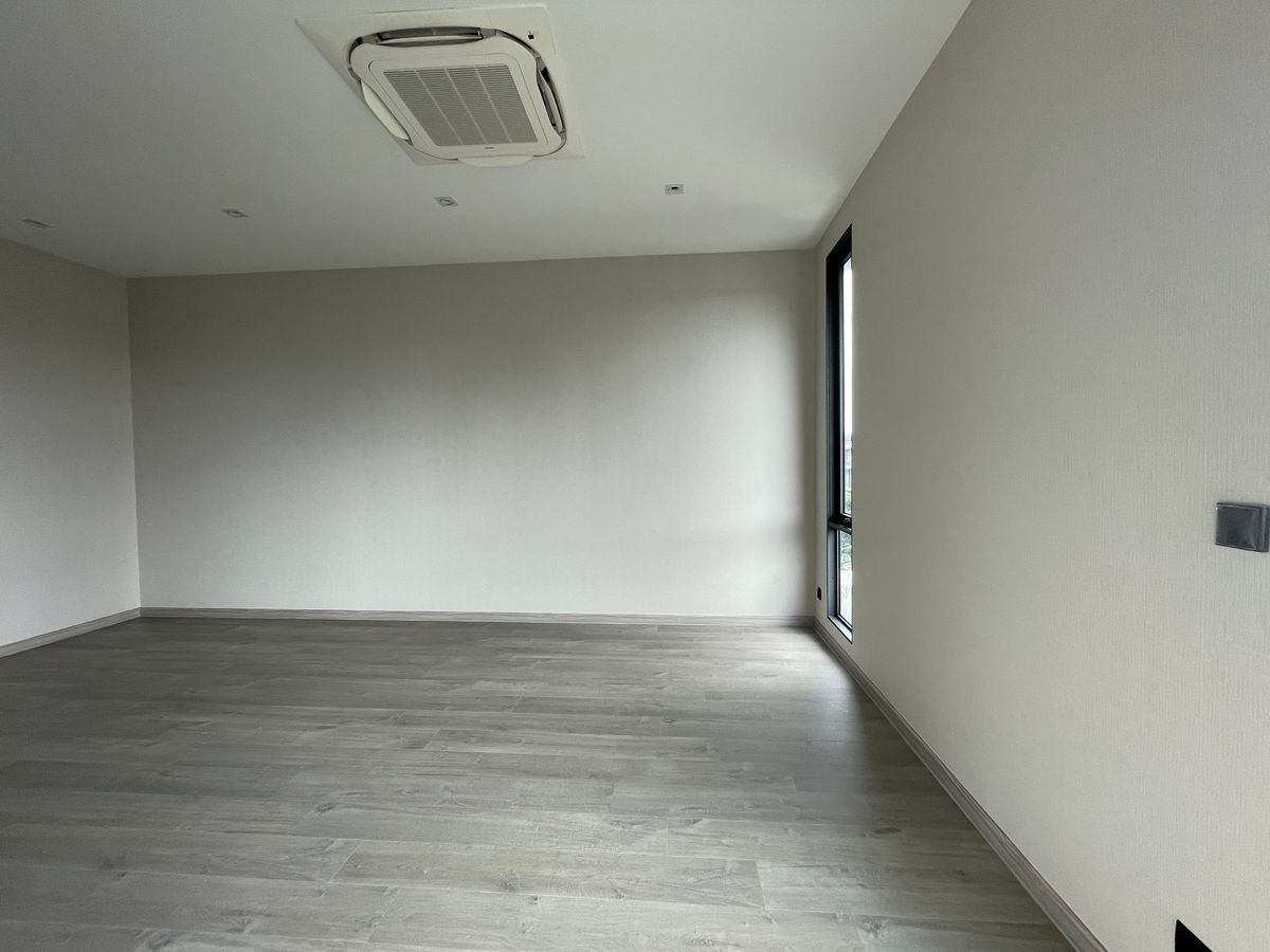 ขายบ้านพระราม 9 เพชรบุรีตัดใหม่ RCA : ขายอาร์เทล อโศก – พระราม 9 แบบบ้าน ARCHE ที่สุดแห่งความหรูหรา บ้านแฝด 3.5 ชั้น พร้อมสระว่ายน้ำส่วนตัวและลิฟต์ส่วนตัว โดดเด่นด้วยดีไซน์หรูหรา ทันสมัย และพื้นที่ใช้สอยที่กว้างขวาง เดินทางสะดวกสบาย ใกล้โรงเรียนนานาชาติและห้างสรรพสินค้า 