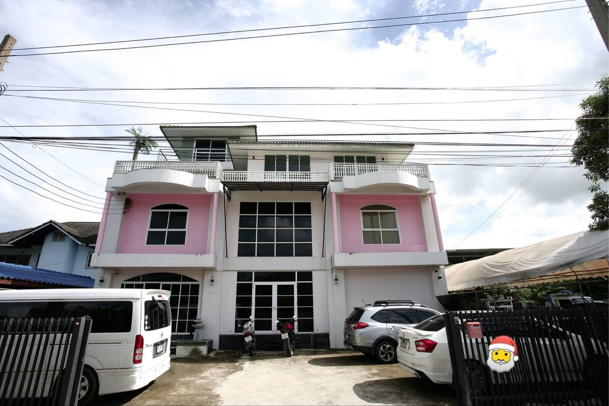 ให้เช่าโฮมออฟฟิศพัฒนาการ ศรีนครินทร์ : 🏢✨ ให้เช่า Office & Warehouse ขนาดใหญ่ 4 ชั้น 📍พัฒนาการ 97 | ใกล้ทางด่วน – มอเตอร์เวย์ – รถไฟฟ้าหัวหมาก 📌 เหมาะทำสำนักงาน, โกดัง, คลังสินค้า, หรือที่พักอาศัยก็ได้