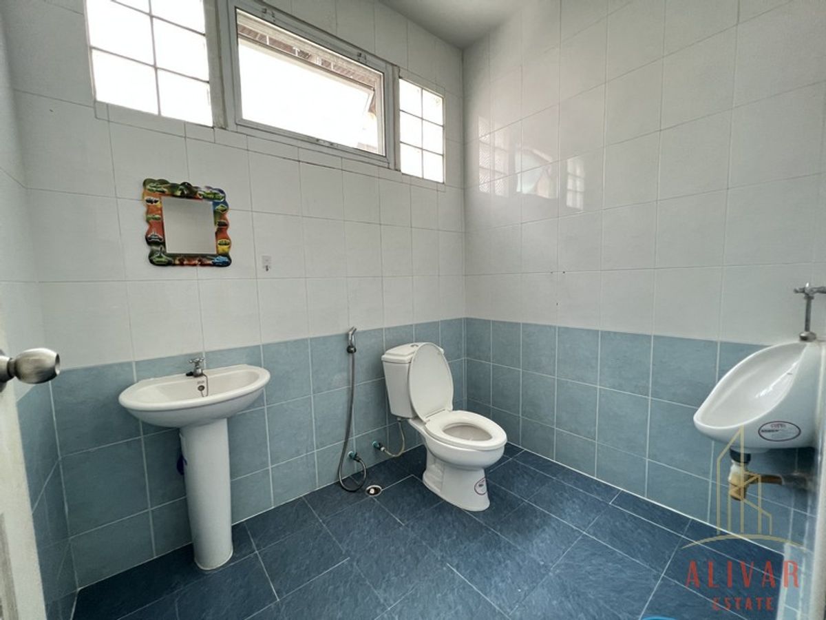 ให้เช่าอาคารพาณิชย์วงเวียนใหญ่ เจริญนคร : RB022623 ให้เช่า อาคารพาณิชย์ 4ชั้น พร้อมโกดัง เจริญนคร 34 (ว่าง เดือนสิงหา 2025)