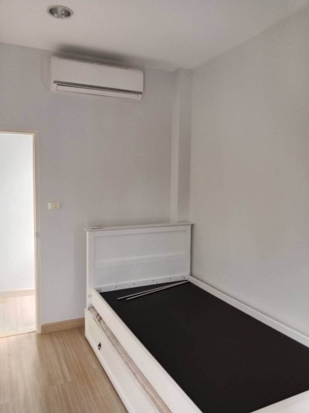 ขายบ้านมีนบุรี-ร่มเกล้า : พาร์คเวย์ ชาเล่ต์ รามคำแหง / 3 ห้องนอน (ขาย), Parkway Chalet Ramkhamhaeng / 3 Bedrooms (FOR SALE) AA375