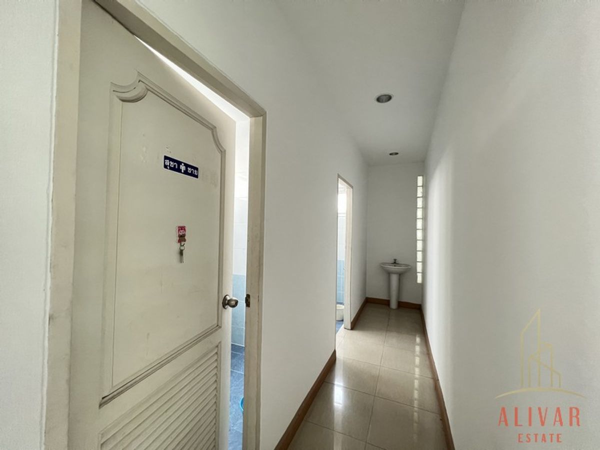 ให้เช่าอาคารพาณิชย์วงเวียนใหญ่ เจริญนคร : RB022623 ให้เช่า อาคารพาณิชย์ 4ชั้น พร้อมโกดัง เจริญนคร 34 (ว่าง เดือนสิงหา 2025)