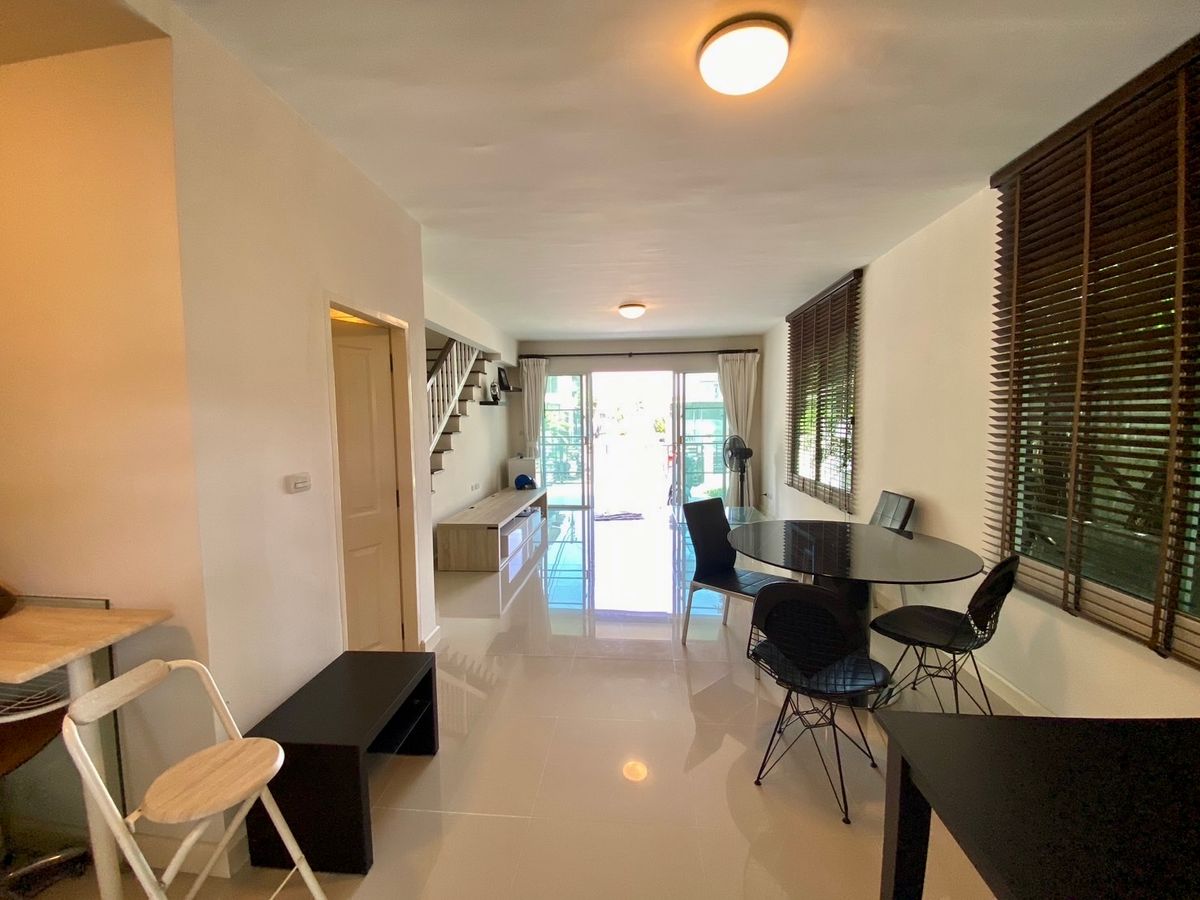 For SaleTownhomePattanakan, Srinakarin : 🌟 Corner Renovated Townhome for Sale – “Town Avenue Rama 9” | Prime Location, Ready to Move In, Ideal for Living or Investment! 🌟