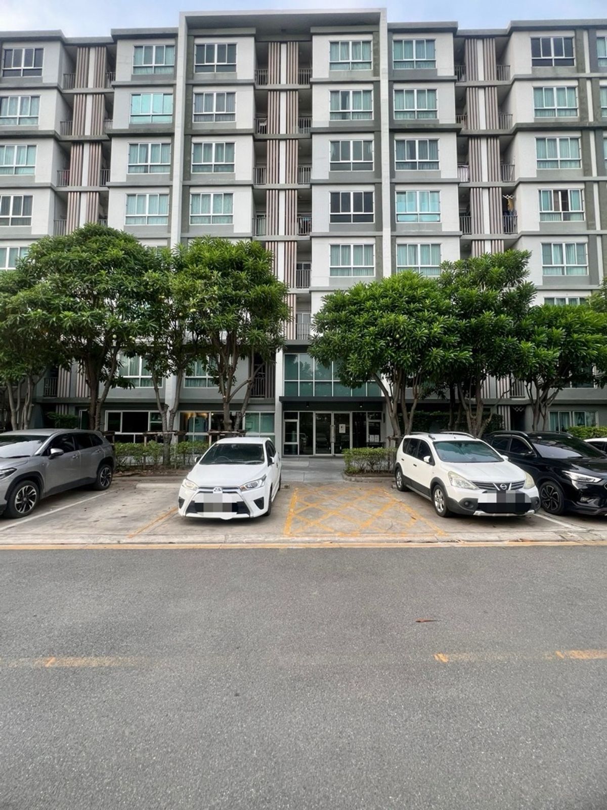 ให้เช่าคอนโดลาดกระบัง สุวรรณภูมิ : CONDO For RENT / ให้เช่า ดีคอนโด อ่อนนุช - พระรามเก้า อาคาร B ชั้น 1 วิวโครงการ ขนาด 30 ตร.ม. ใกล้ Airport Rail Link
ใกล้ Airport Rail Link สถานีบ้านทับช้าง และสถานีสนามบินสุวรรณภูมิ
