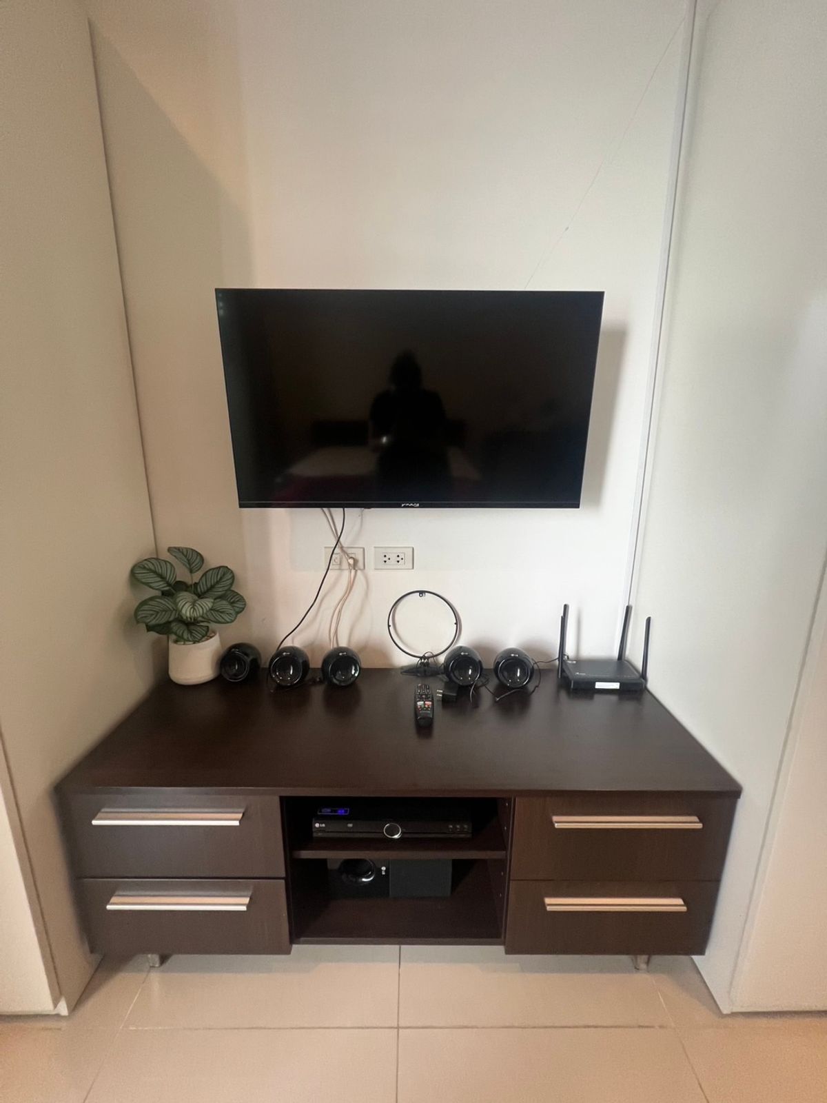 For RentCondoNana, North Nana,Sukhumvit13, Soi Nana : P-2731 Urgent rent! Prime Sukhumvit 11, beautiful room, complete furniture, good location, convenient to travel.