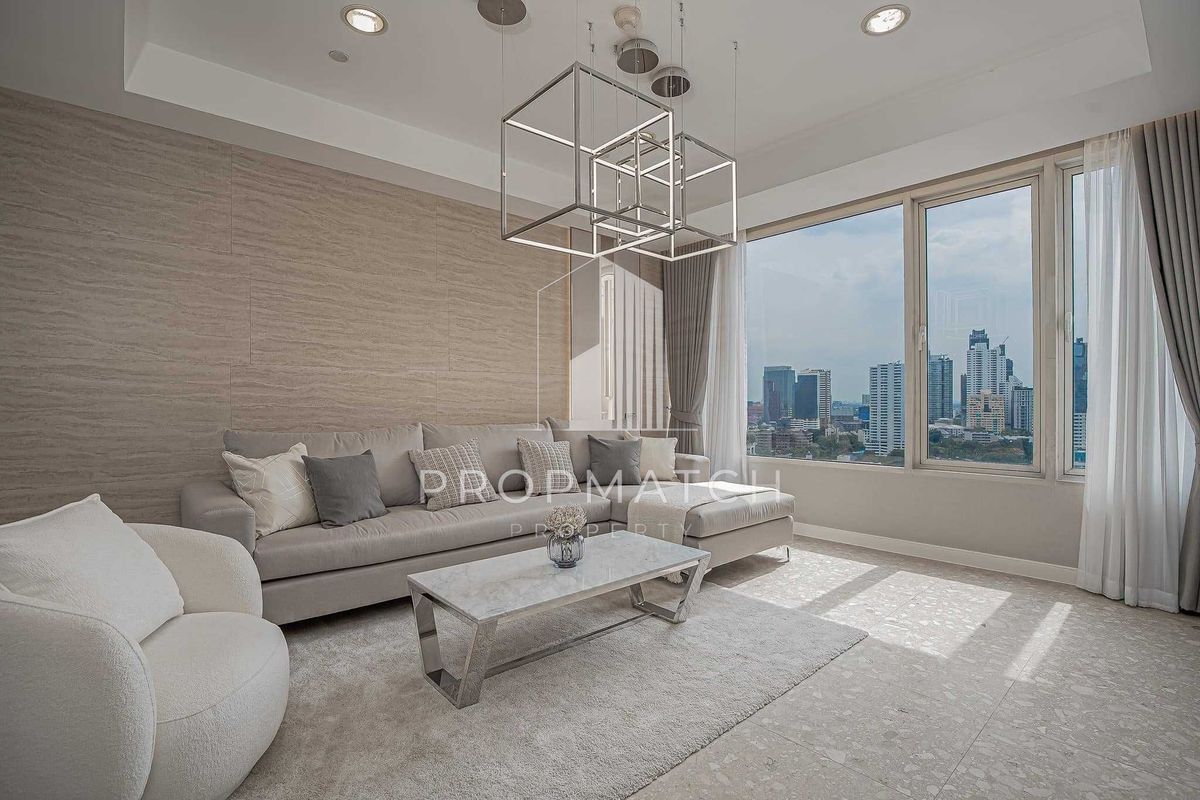 ให้เช่าคอนโดสุขุมวิท อโศก ทองหล่อ : ✨Flash Deal ✨Hampton Thonglor 10(3Bed3Bath264SQM.)  แต่งครบพร้อมอยู่ !! เพียง 140,000 บาทต่อเดือน Tel.0981315848 @propmatch