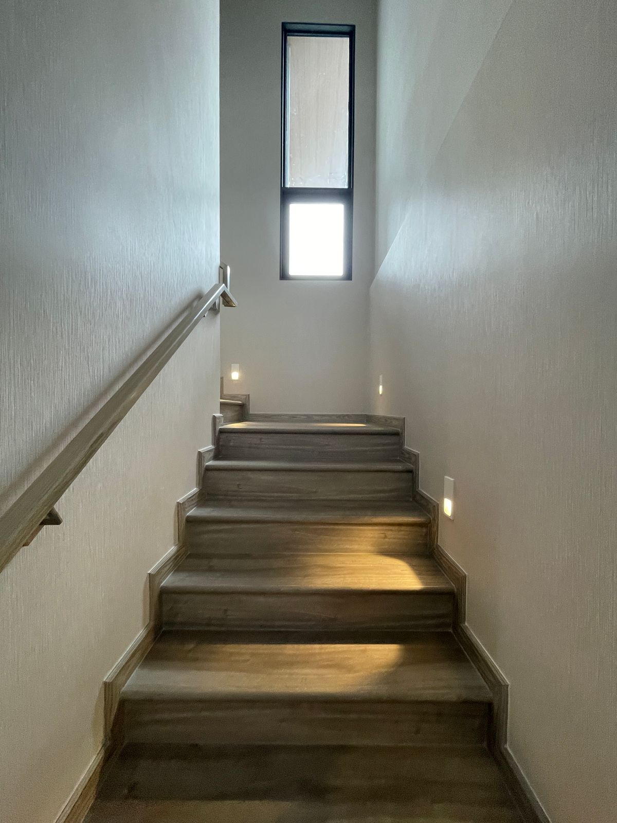 ขายบ้านพระราม 9 เพชรบุรีตัดใหม่ RCA : ขายอาร์เทล อโศก – พระราม 9 แบบบ้าน ARCHE ที่สุดแห่งความหรูหรา บ้านแฝด 3.5 ชั้น พร้อมสระว่ายน้ำส่วนตัวและลิฟต์ส่วนตัว โดดเด่นด้วยดีไซน์หรูหรา ทันสมัย และพื้นที่ใช้สอยที่กว้างขวาง เดินทางสะดวกสบาย ใกล้โรงเรียนนานาชาติและห้างสรรพสินค้า 