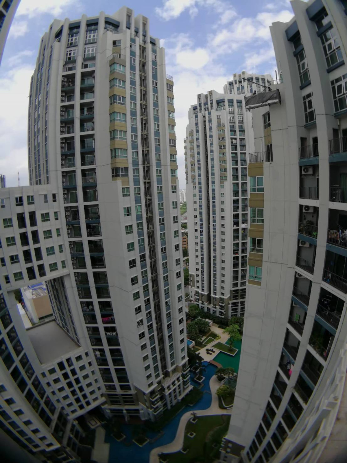 ให้เช่าคอนโดพระราม 9 เพชรบุรีตัดใหม่ RCA :   FOR RENT -- 2 BEDROOM 1 BATHROOM 59 SQ.M   -- READY TO MOVE IN -- CALL NOW 094-641-5974