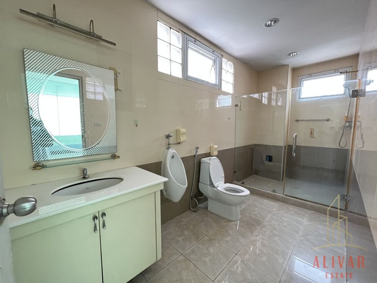 ให้เช่าอาคารพาณิชย์วงเวียนใหญ่ เจริญนคร : RB022623 ให้เช่า อาคารพาณิชย์ 4ชั้น พร้อมโกดัง เจริญนคร 34 (ว่าง เดือนสิงหา 2025)