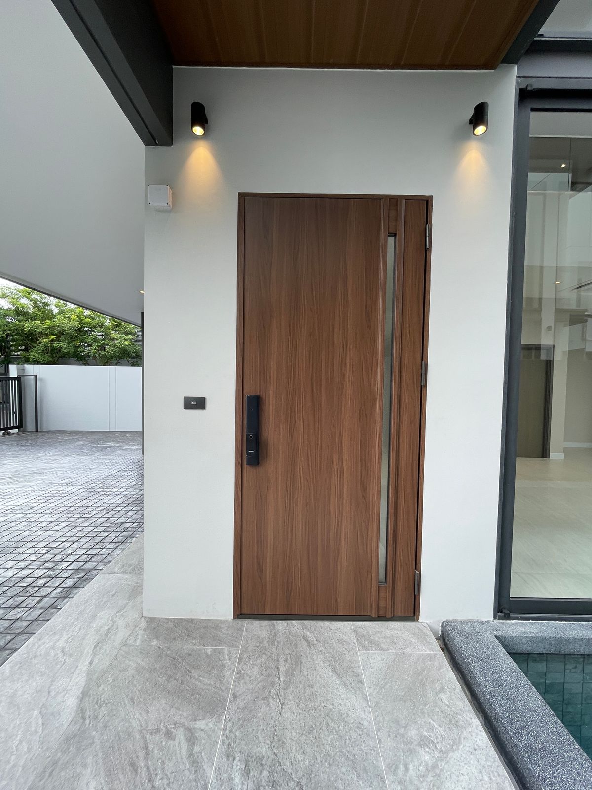 ขายบ้านพระราม 9 เพชรบุรีตัดใหม่ RCA : ขายอาร์เทล อโศก – พระราม 9 แบบบ้าน ARCHE ที่สุดแห่งความหรูหรา บ้านแฝด 3.5 ชั้น พร้อมสระว่ายน้ำส่วนตัวและลิฟต์ส่วนตัว โดดเด่นด้วยดีไซน์หรูหรา ทันสมัย และพื้นที่ใช้สอยที่กว้างขวาง เดินทางสะดวกสบาย ใกล้โรงเรียนนานาชาติและห้างสรรพสินค้า 