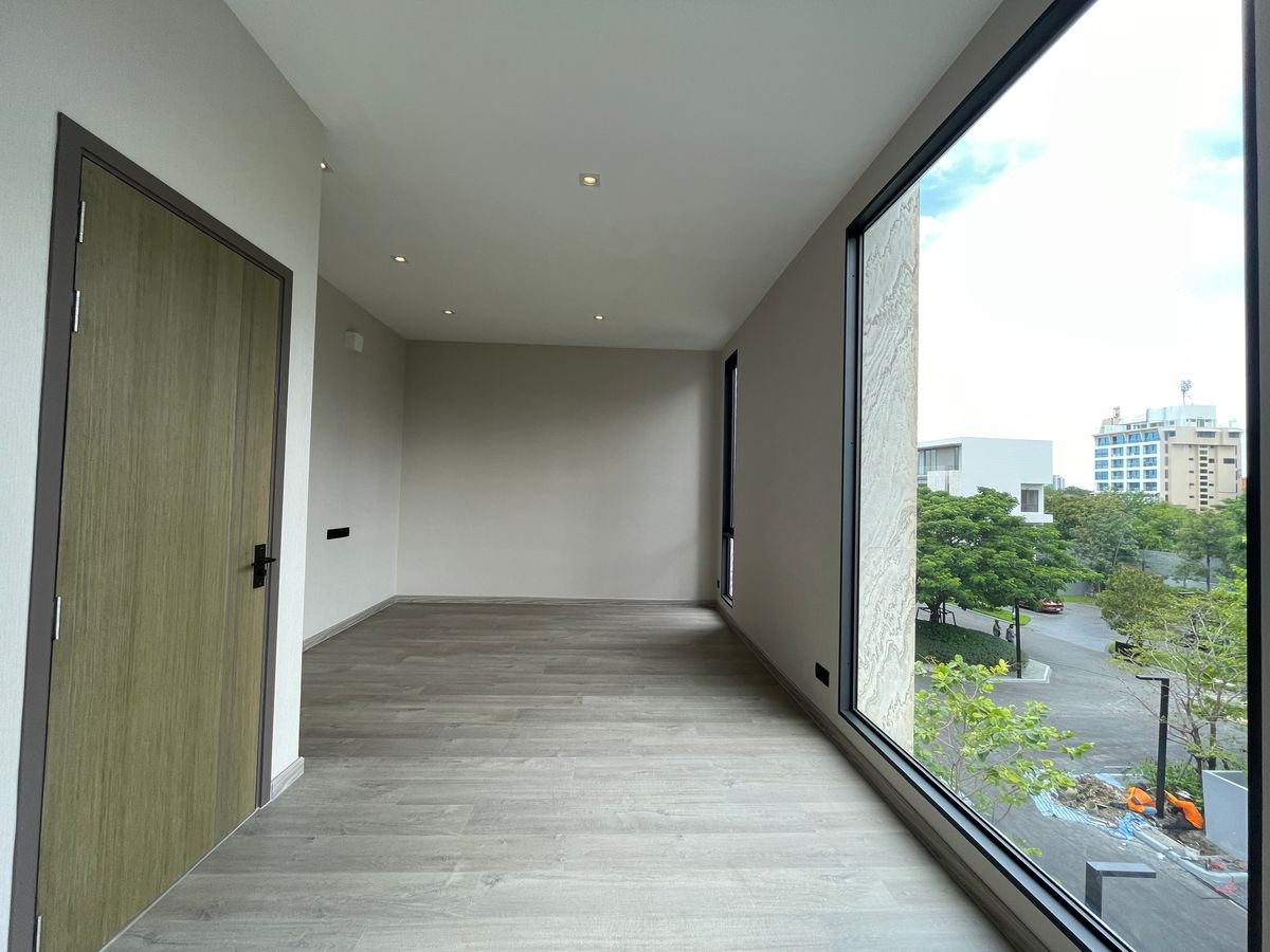 ขายบ้านพระราม 9 เพชรบุรีตัดใหม่ RCA : ขายอาร์เทล อโศก – พระราม 9 แบบบ้าน ARCHE ที่สุดแห่งความหรูหรา บ้านแฝด 3.5 ชั้น พร้อมสระว่ายน้ำส่วนตัวและลิฟต์ส่วนตัว โดดเด่นด้วยดีไซน์หรูหรา ทันสมัย และพื้นที่ใช้สอยที่กว้างขวาง เดินทางสะดวกสบาย ใกล้โรงเรียนนานาชาติและห้างสรรพสินค้า 