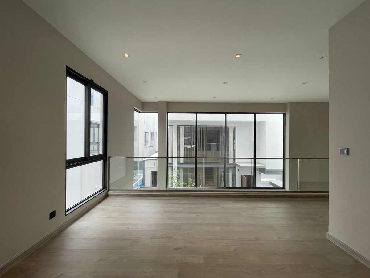 ขายบ้านพระราม 9 เพชรบุรีตัดใหม่ RCA : ขายอาร์เทล อโศก – พระราม 9 แบบบ้าน ARCHE ที่สุดแห่งความหรูหรา บ้านแฝด 3.5 ชั้น พร้อมสระว่ายน้ำส่วนตัวและลิฟต์ส่วนตัว โดดเด่นด้วยดีไซน์หรูหรา ทันสมัย และพื้นที่ใช้สอยที่กว้างขวาง เดินทางสะดวกสบาย ใกล้โรงเรียนนานาชาติและห้างสรรพสินค้า 