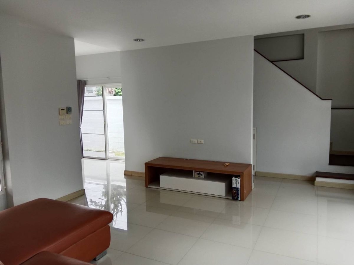 ขายบ้านมีนบุรี-ร่มเกล้า : พาร์คเวย์ ชาเล่ต์ รามคำแหง / 3 ห้องนอน (ขาย), Parkway Chalet Ramkhamhaeng / 3 Bedrooms (FOR SALE) AA375