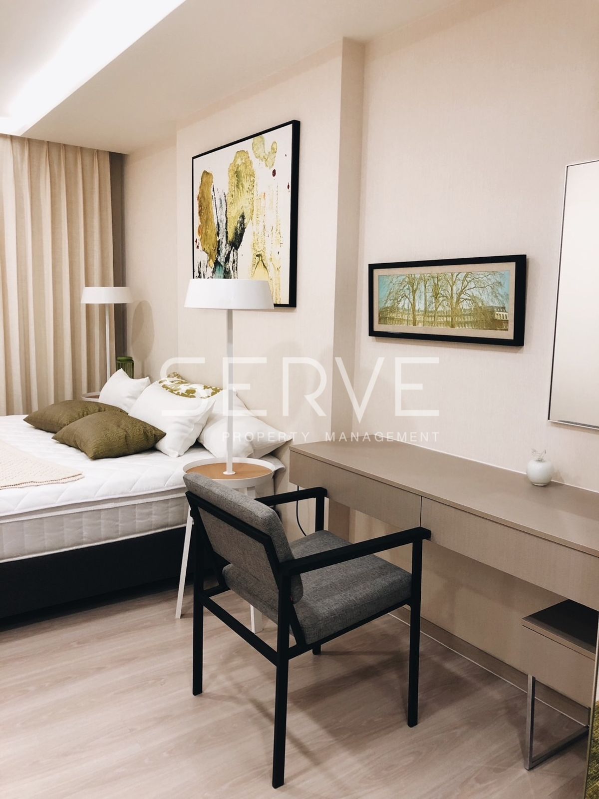 CondoSukhumvit, Asoke, Thonglor : Nice Room 2 Beds with Bathtub Good Location Shuttle Bus to BTS Thong Lo 850 m. at  Vtara Sukhumvit 36 Condo / For Rent & For Sale