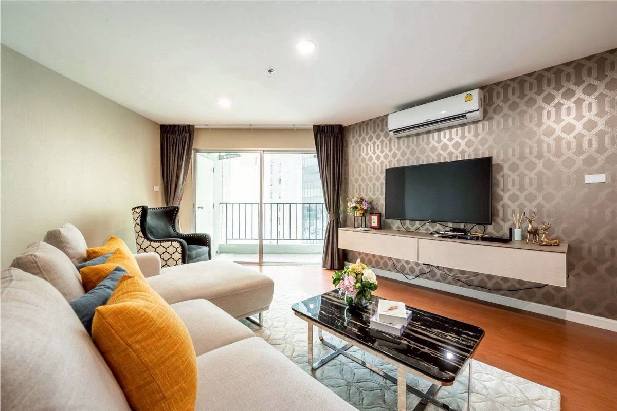 ให้เช่าคอนโดพระราม 9 เพชรบุรีตัดใหม่ RCA : ▲Belle Grand Rama 9▲ Rent 90K | 3 Bedrooms, 3 Bathrooms | High Floor