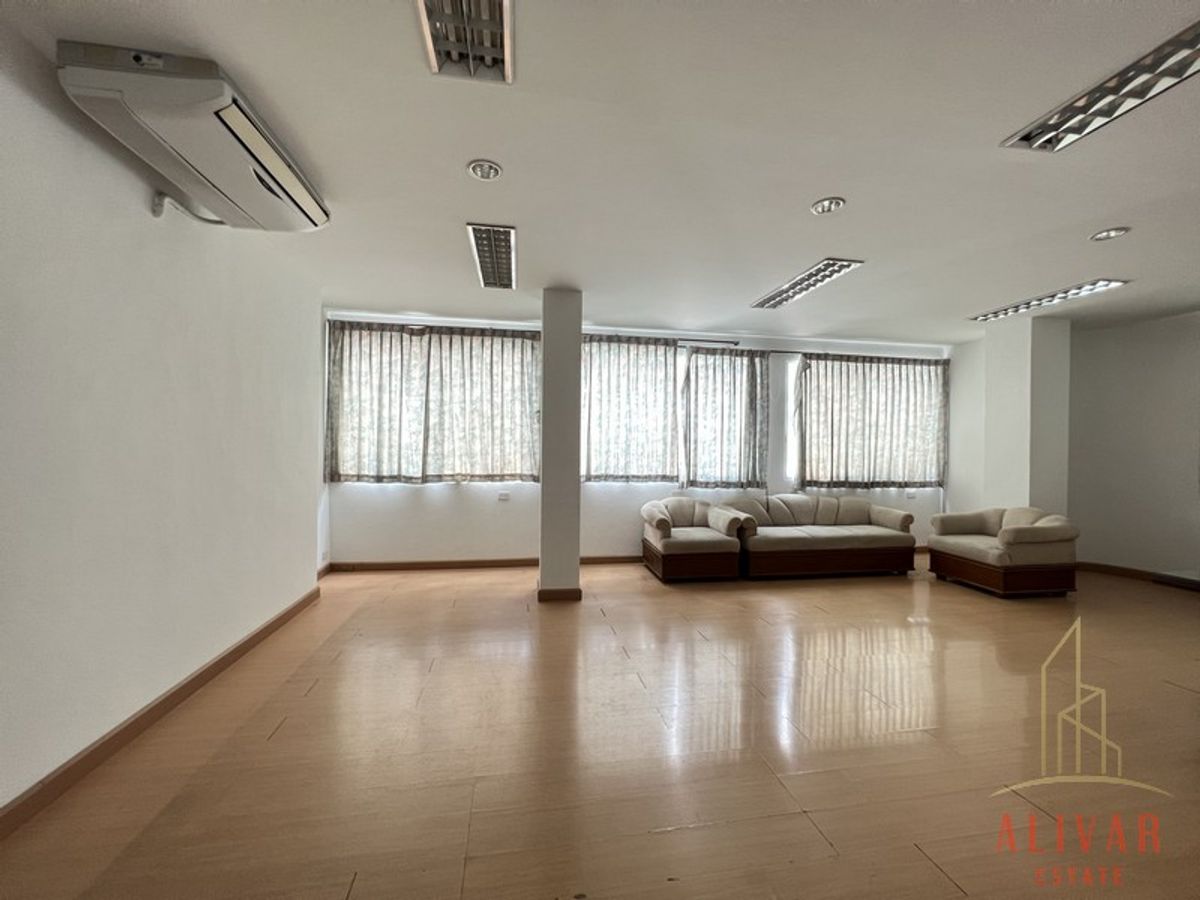 ให้เช่าอาคารพาณิชย์วงเวียนใหญ่ เจริญนคร : RB022623 ให้เช่า อาคารพาณิชย์ 4ชั้น พร้อมโกดัง เจริญนคร 34 (ว่าง เดือนสิงหา 2025)