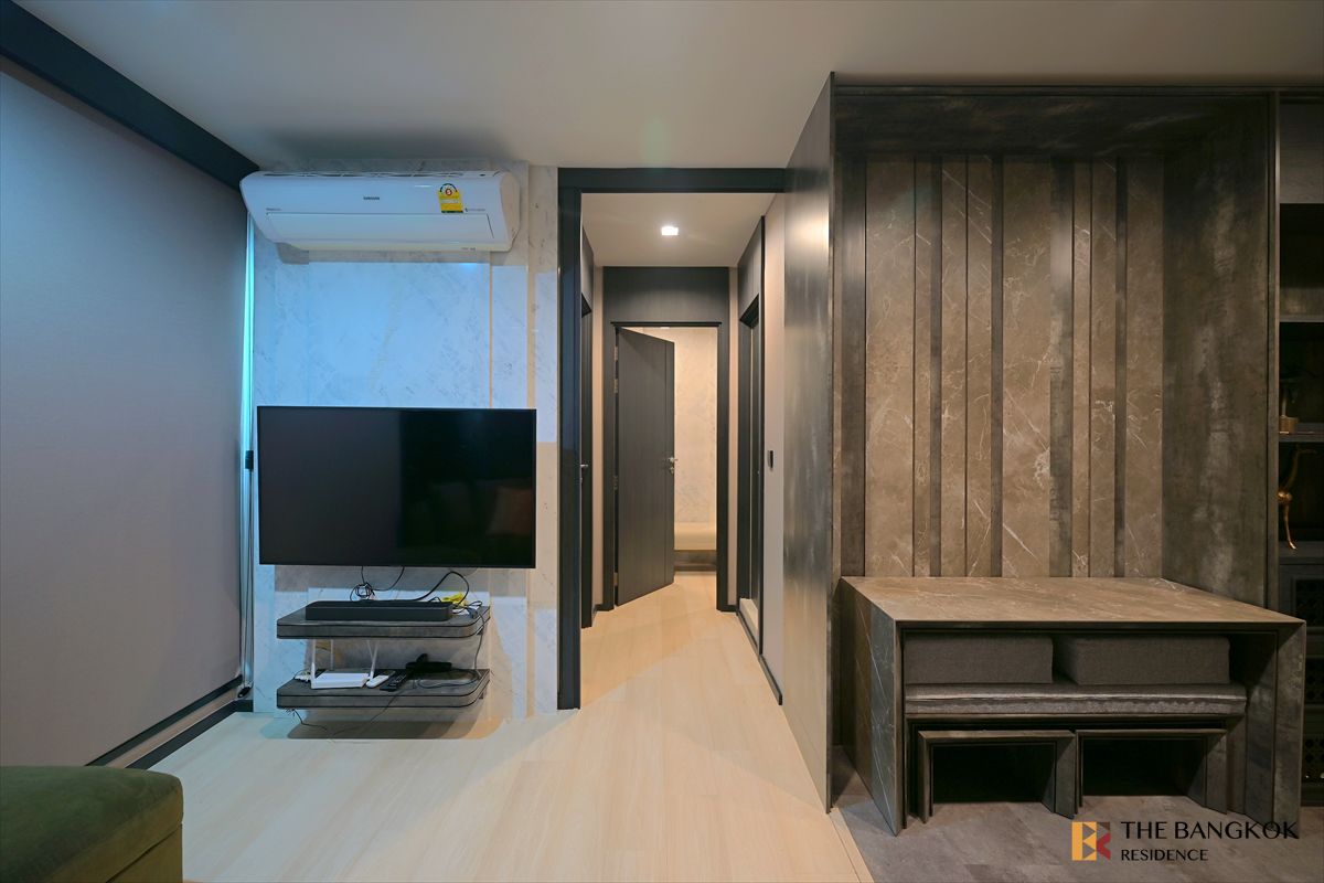 For RentCondoWitthayu, Chidlom, Langsuan, Ploenchit : Life One Wireless, new condo, luxury location on Wireless Road, near BTS Phloen Chit