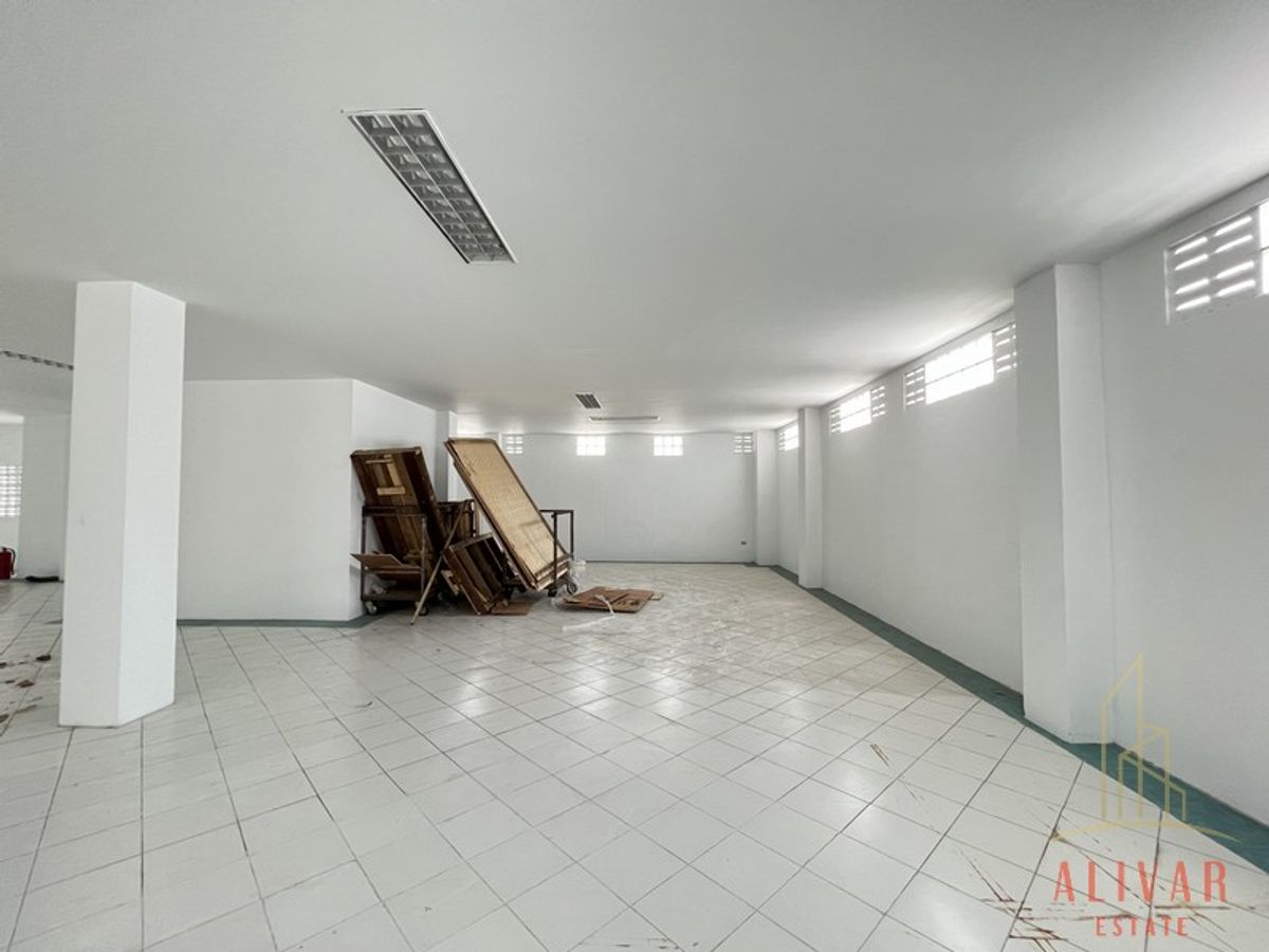 ให้เช่าอาคารพาณิชย์วงเวียนใหญ่ เจริญนคร : RB022623 ให้เช่า อาคารพาณิชย์ 4ชั้น พร้อมโกดัง เจริญนคร 34 (ว่าง เดือนสิงหา 2025)