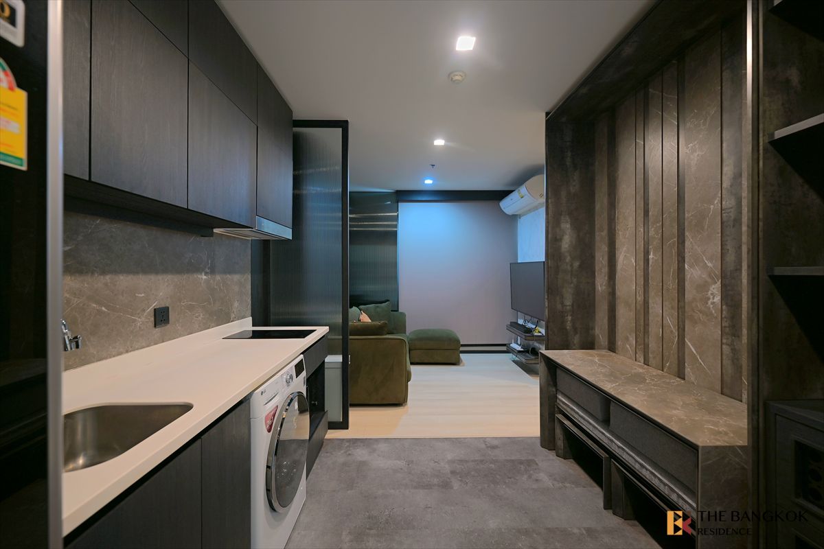 For RentCondoWitthayu, Chidlom, Langsuan, Ploenchit : Life One Wireless, new condo, luxury location on Wireless Road, near BTS Phloen Chit